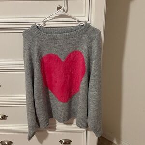 Old Navy Gray Sweater with Pink Heart Valentines Day XL🩷🩷🩷🩷